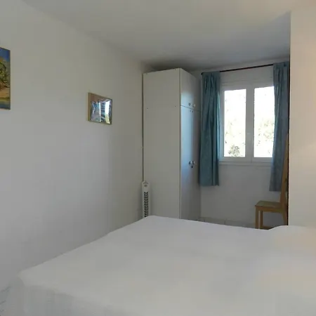 3 Pieces Sur Plage, 6 Couchages, Vue - Fr-1-251-914 * Le Lavandou